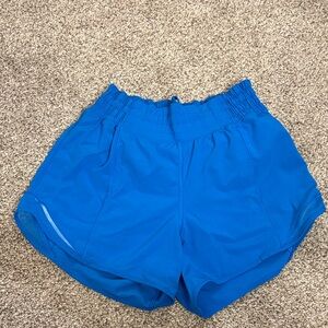 Lululemon Hotty Hot HR 4in shorts